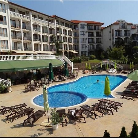 Triumph Holiday Village Sveti Vlas Bagian luar foto