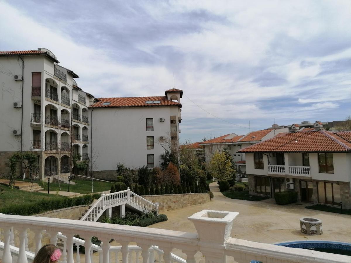 Triumph Holiday Village Sveti Vlas Bagian luar foto
