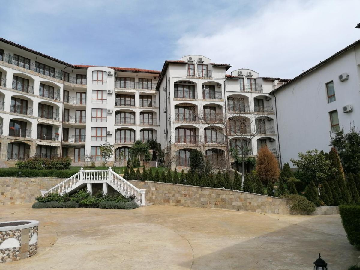 Triumph Holiday Village Sveti Vlas Bagian luar foto