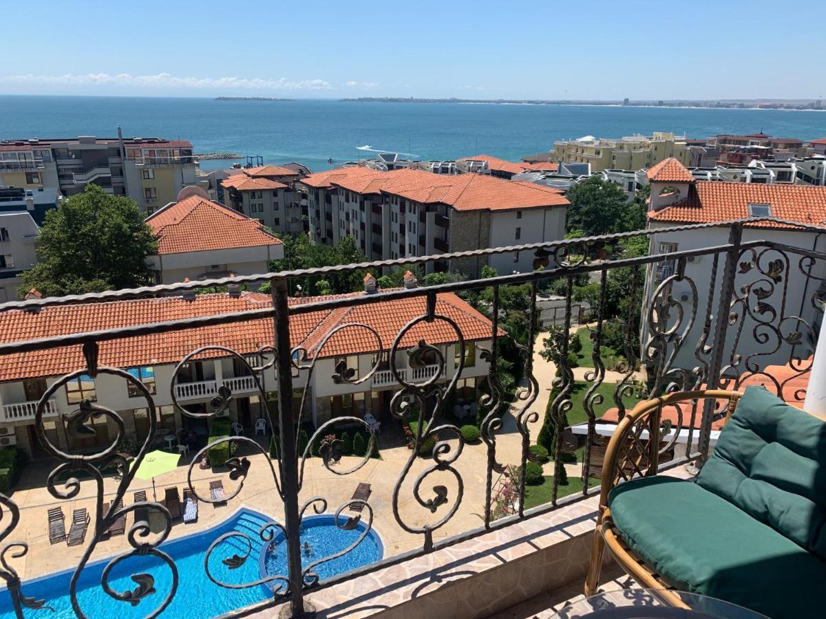 Triumph Holiday Village Sveti Vlas Bagian luar foto