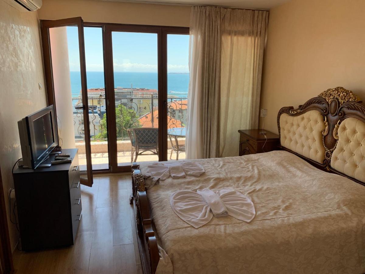 Triumph Holiday Village Sveti Vlas Bagian luar foto