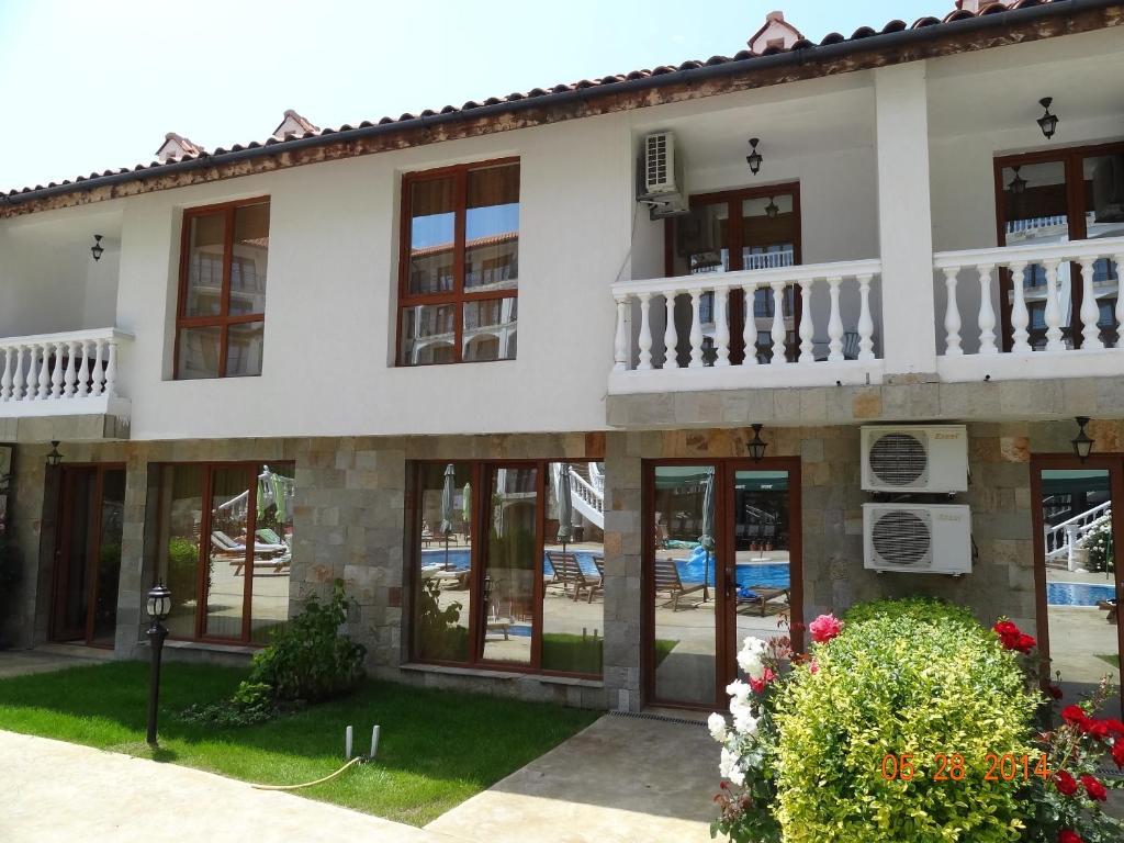 Triumph Holiday Village Sveti Vlas Ruang foto