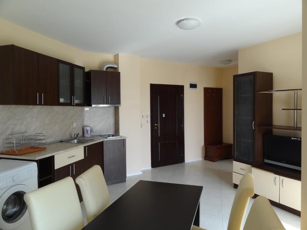 Triumph Holiday Village Sveti Vlas Bagian luar foto