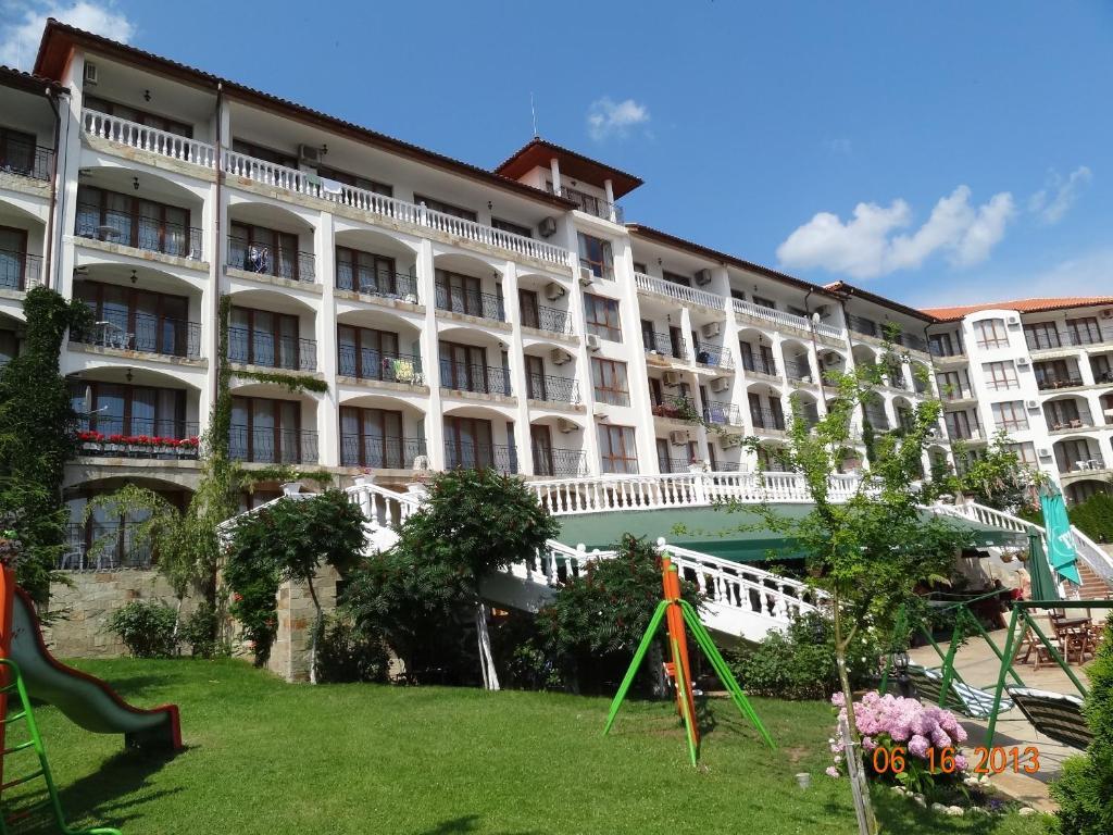 Triumph Holiday Village Sveti Vlas Bagian luar foto